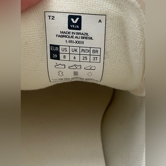 Veja Women's Campo Sneaker - Picture 8 of 8